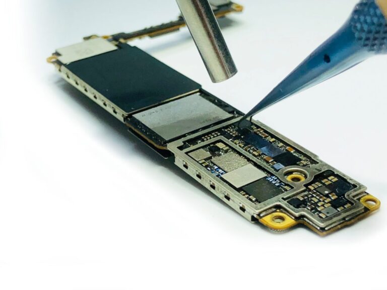 iPhone geht nicht an Datenrettung im EGN Forensic Fachlabor